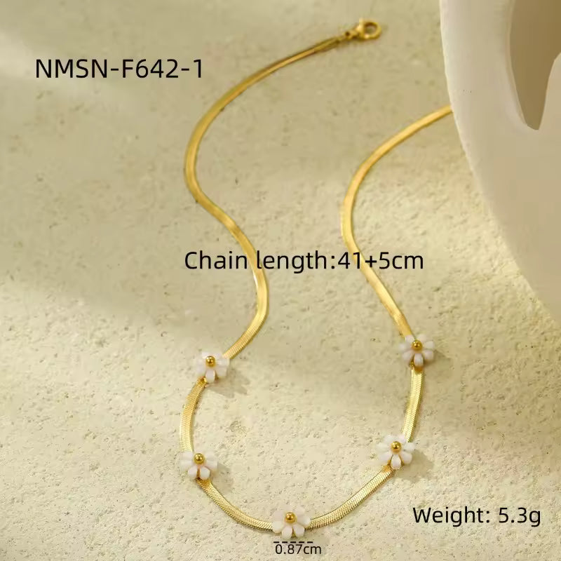 Daisy Flower Herringbone Necklace Stainless Steel Shell Bead Small Chrysanthemum Chain Minimalist Summer Floral Jewelry For Gift
